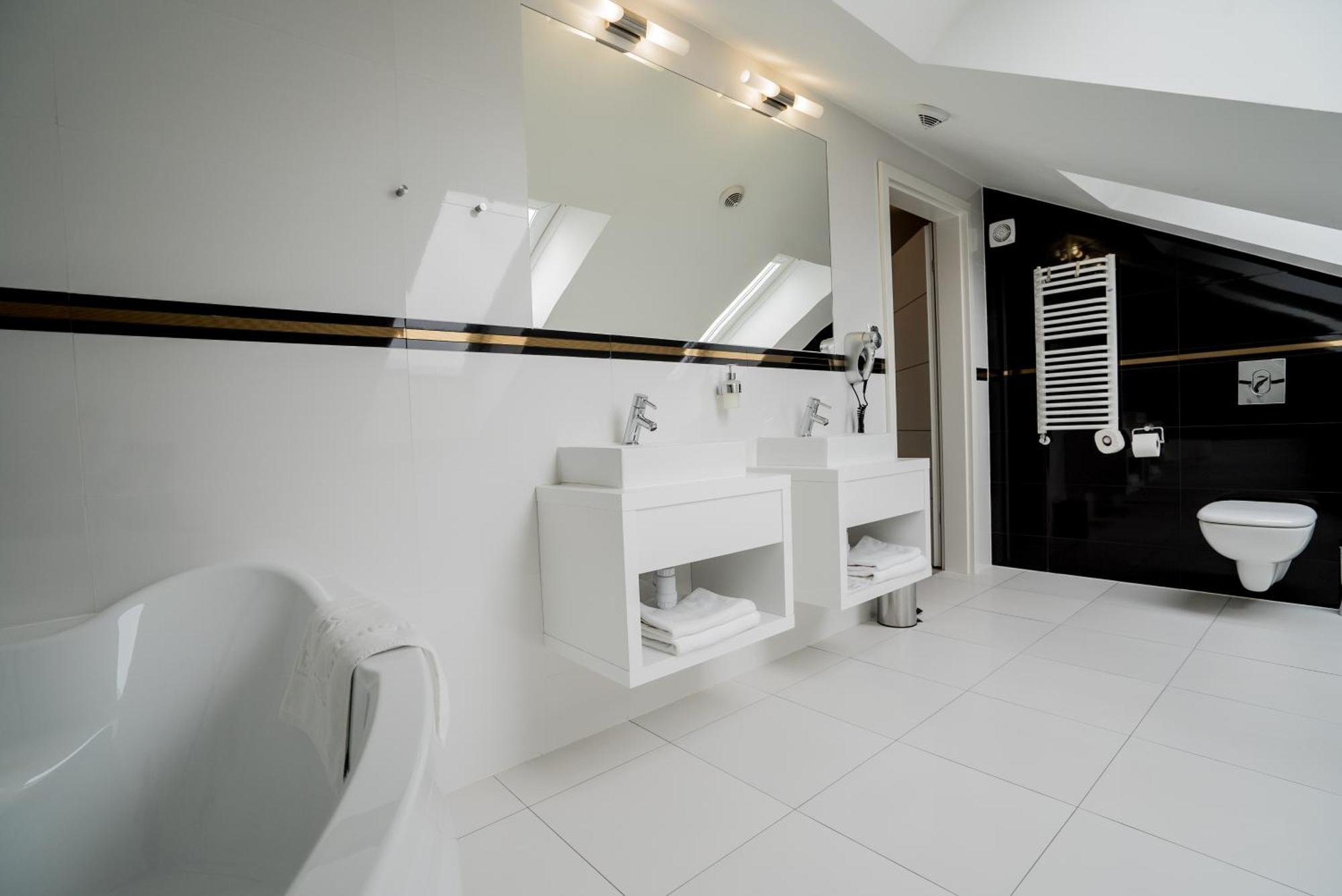 Hotel Aleksandria Siedlce Ngoại thất bức ảnh