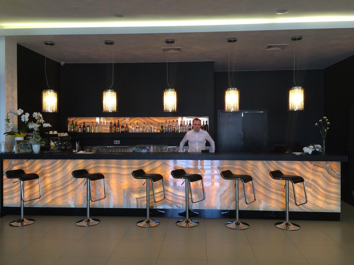 Hotel Aleksandria Siedlce Ngoại thất bức ảnh
