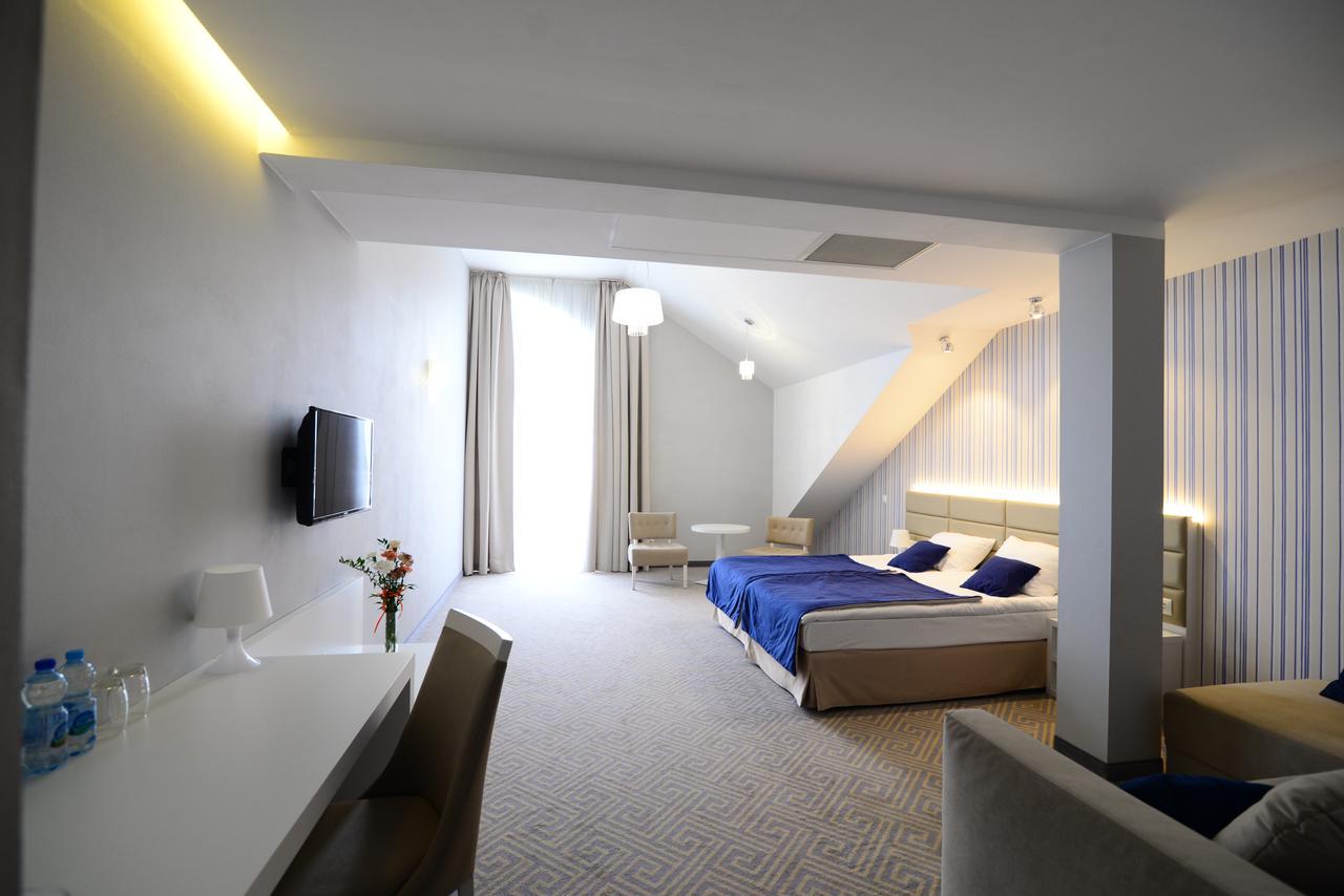 Hotel Aleksandria Siedlce Ngoại thất bức ảnh