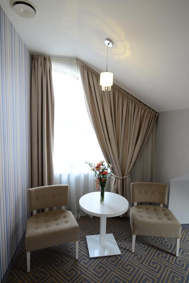Hotel Aleksandria Siedlce Ngoại thất bức ảnh