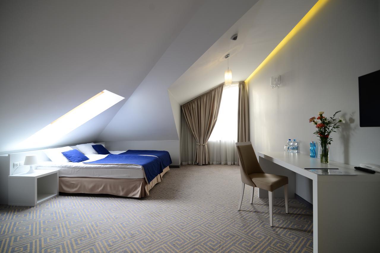 Hotel Aleksandria Siedlce Ngoại thất bức ảnh